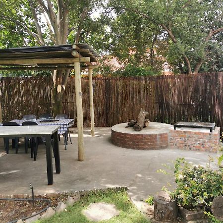 Gluckman Drive Guesthouse Welkom Bagian luar foto