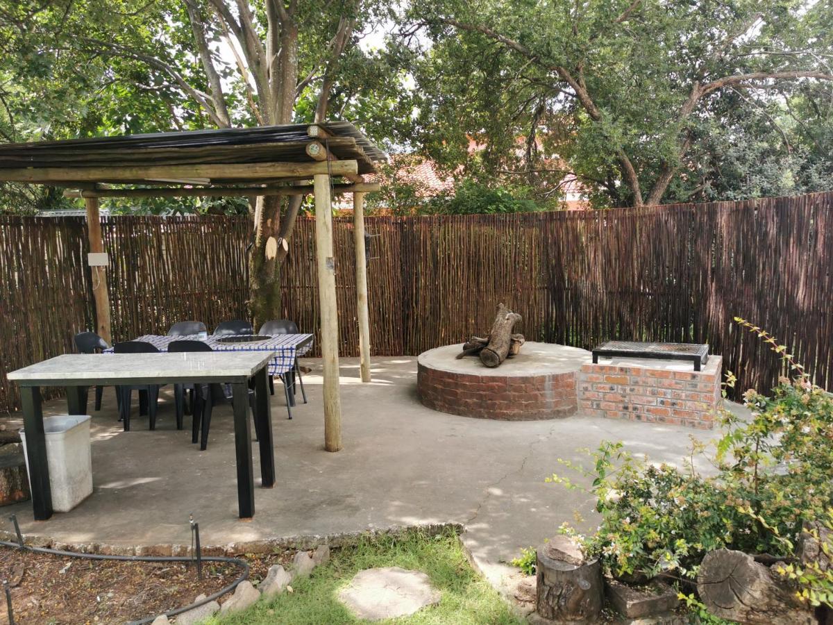 Gluckman Drive Guesthouse Welkom Bagian luar foto